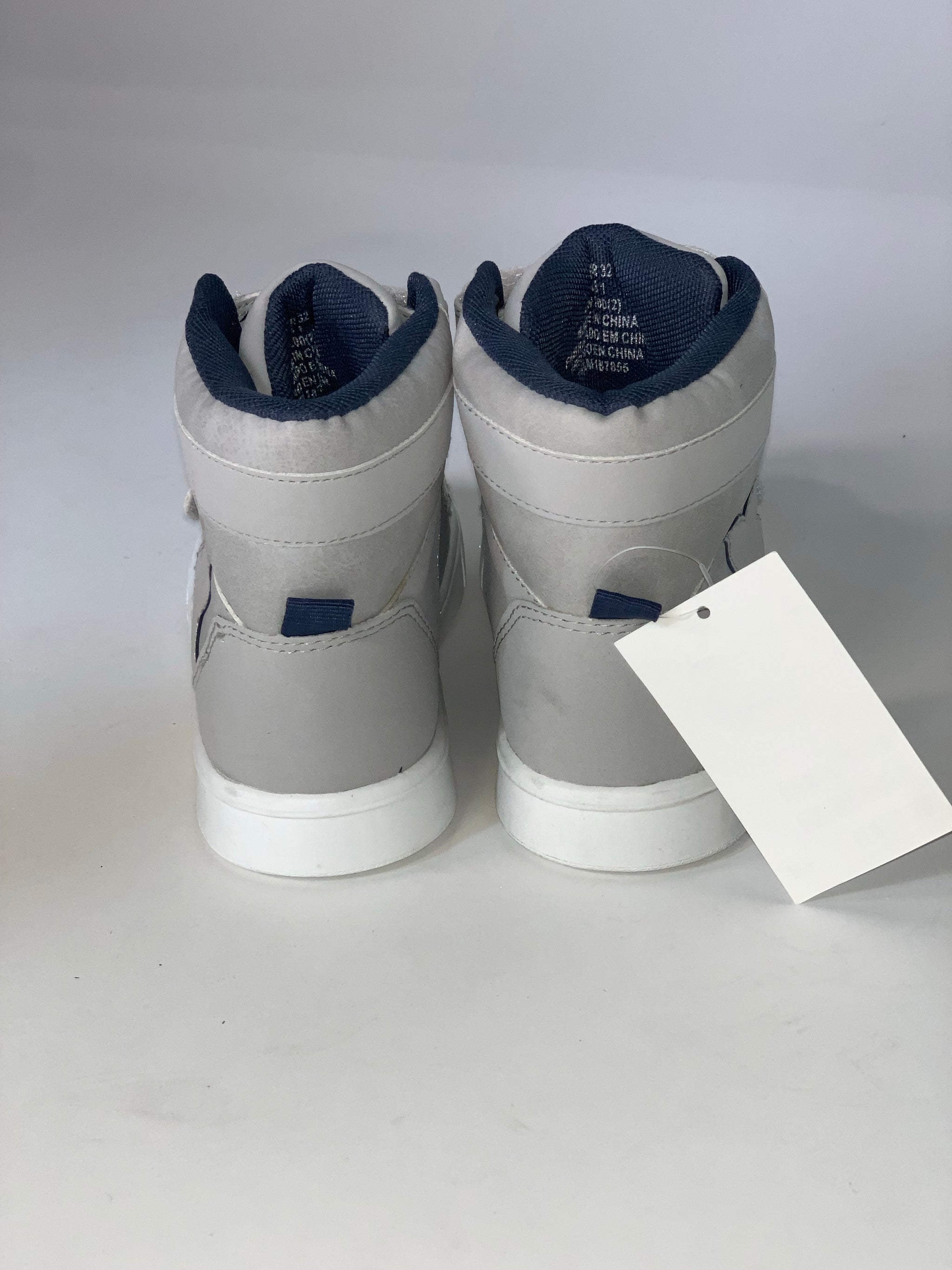 Hightop Velcro Sneakers